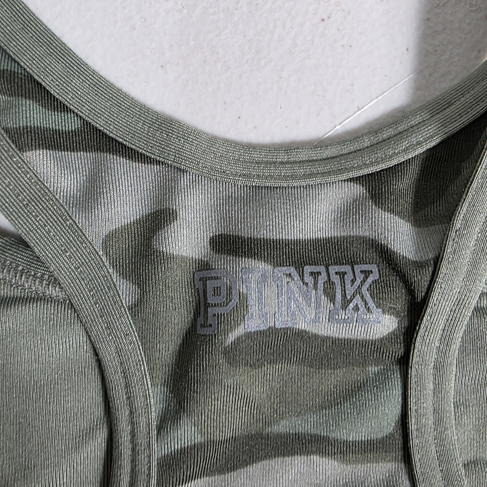 Victoria Secret PINK Ultimate Sport Bra
 Size XS  
Green Camo - Picture 5 of 5